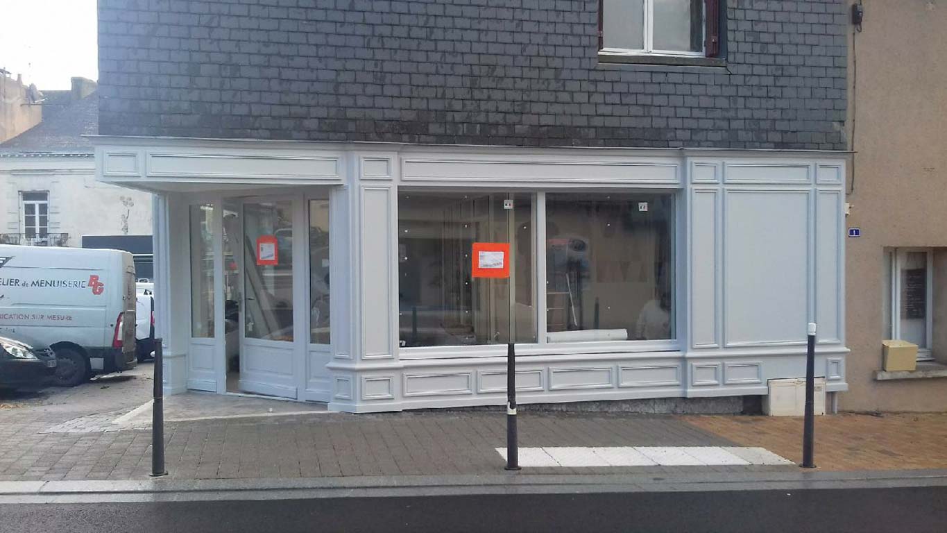 realisation d'une devanture d'un magasin par bg menuiserie
